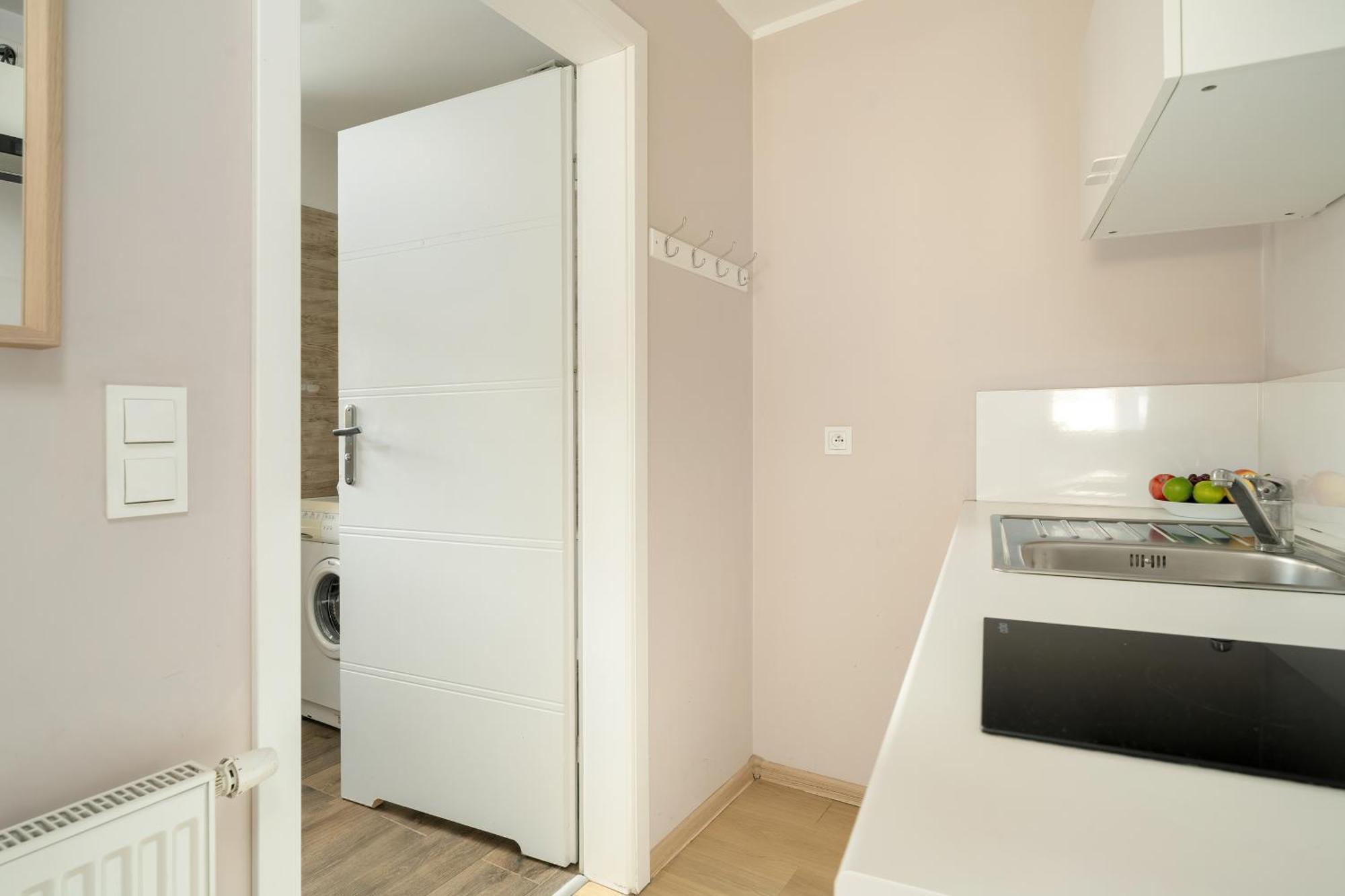 Stylowe I Eleganckie Studia Very Berry W Poznaniu By Noclegi Renters Eksteriør billede